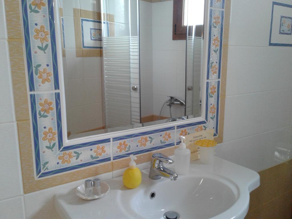 Hotel Archontiko Dimitra Vergina Bagian luar foto