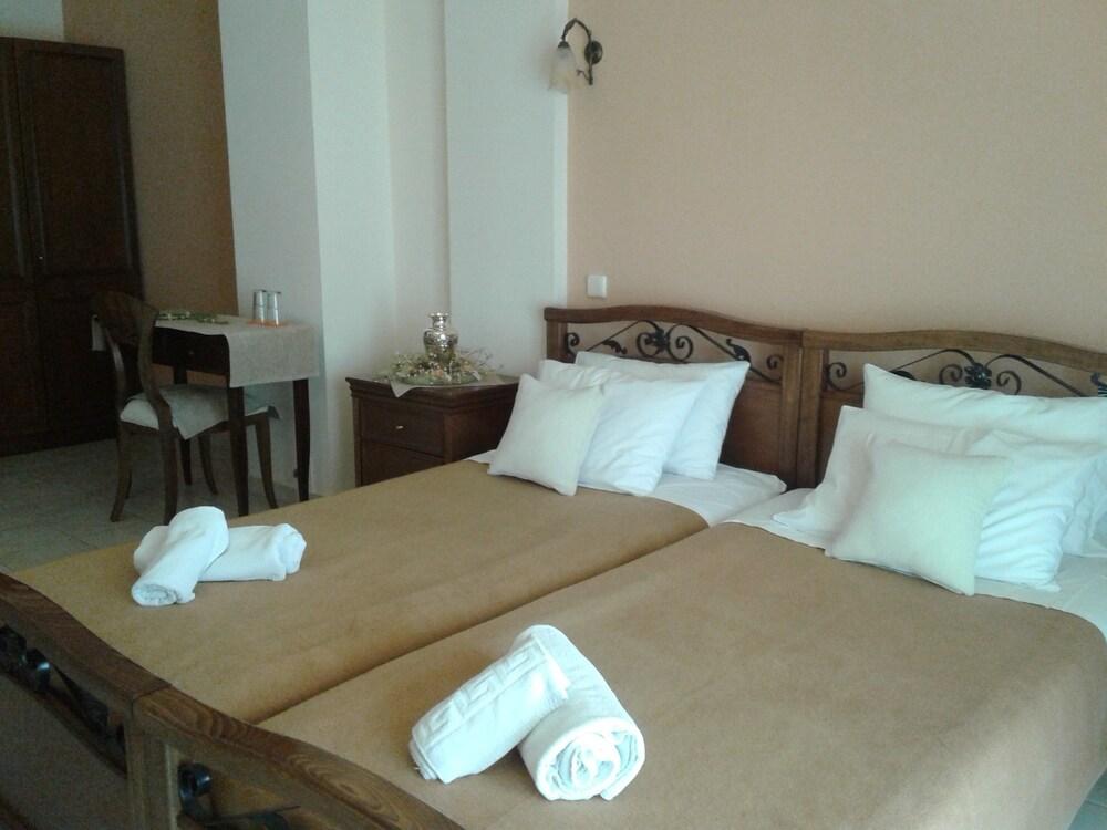 Hotel Archontiko Dimitra Vergina Bagian luar foto
